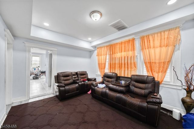 18 Eliis Ave, Irvington Twp., NJ 07111