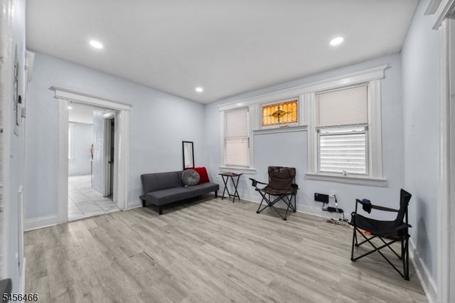 18 Eliis Ave, Irvington Twp., NJ 07111