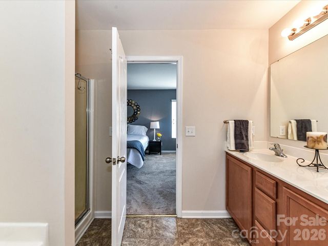 1201 Mountain Laurel Court, Matthews, NC 28104