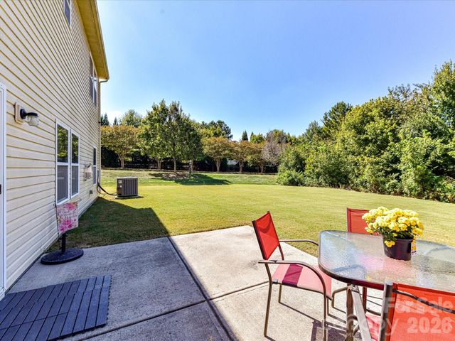 1201 Mountain Laurel Court, Matthews, NC 28104