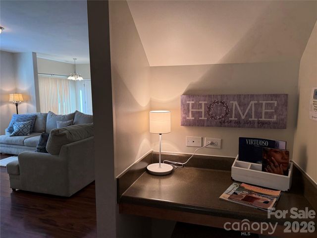 1201 Mountain Laurel Court, Matthews, NC 28104