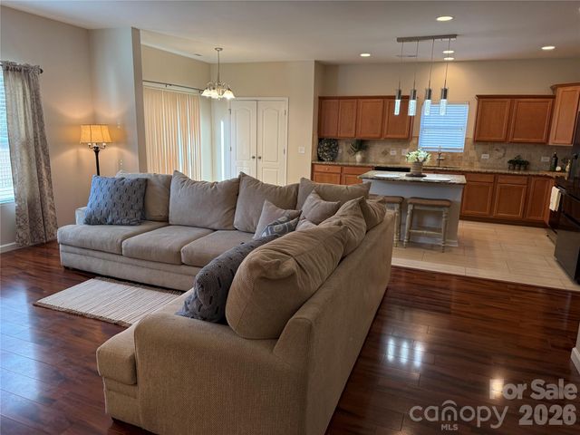 1201 Mountain Laurel Court, Matthews, NC 28104