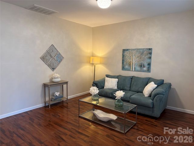 1201 Mountain Laurel Court, Matthews, NC 28104