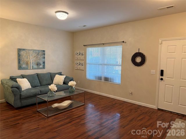 1201 Mountain Laurel Court, Matthews, NC 28104