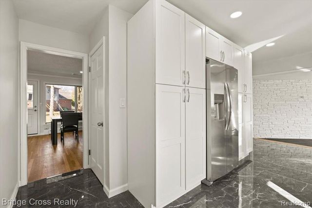 95 Hillsdale Road, Bloomfield Hills, MI 48302