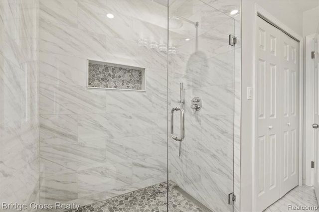 95 Hillsdale Road, Bloomfield Hills, MI 48302