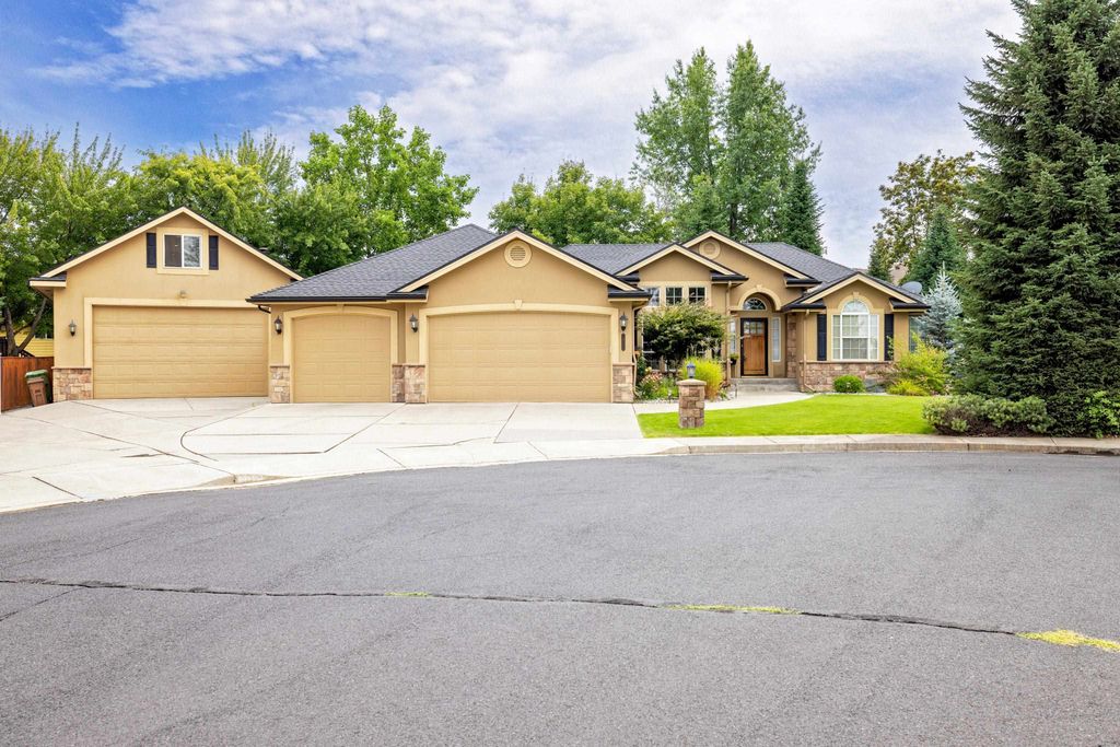 10706 N Acoma Ct, Spokane, WA 99208