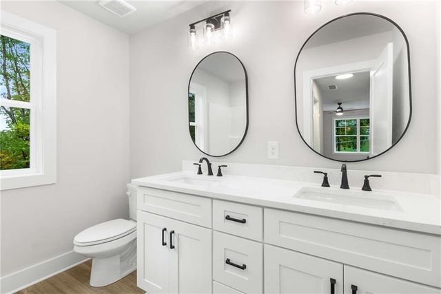 6035 Lakeside Court, Gainesville, GA 30506