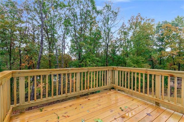 6035 Lakeside Court, Gainesville, GA 30506