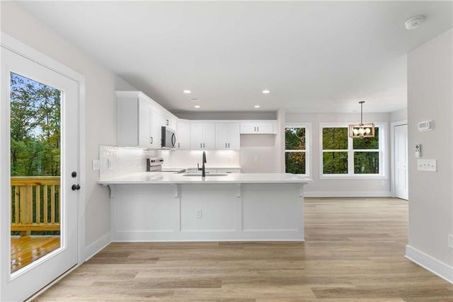 6035 Lakeside Court, Gainesville, GA 30506