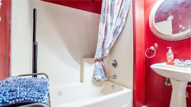 3200 Flower, Lynwood, CA 90262