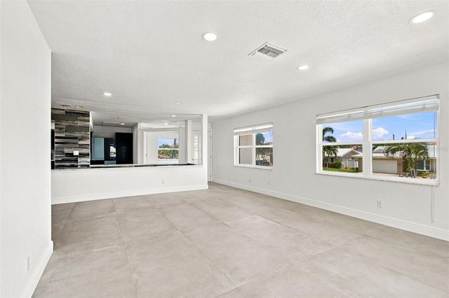 112 16TH STREET, Belleair Beach, FL 33786