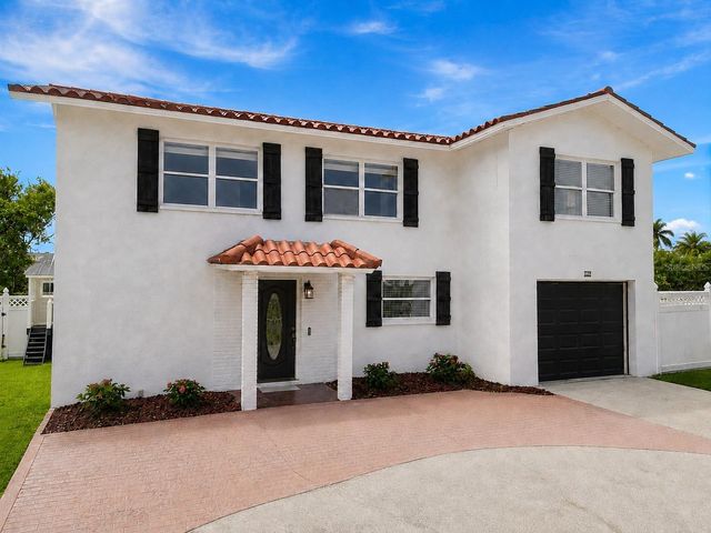 112 16TH STREET, Belleair Beach, FL 33786