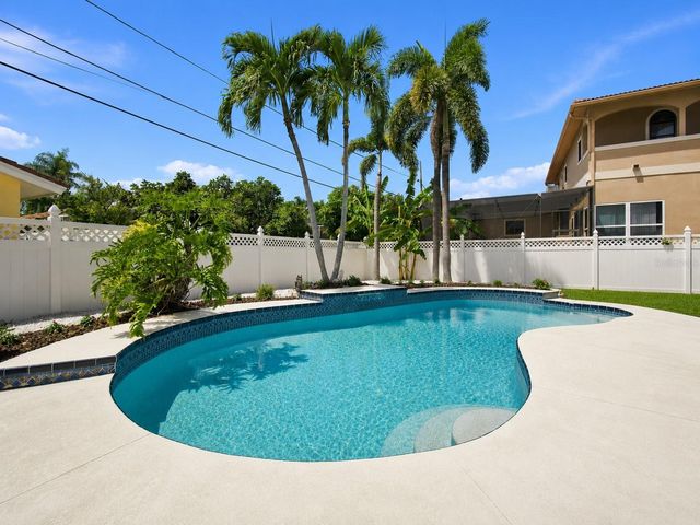 112 16TH STREET, Belleair Beach, FL 33786