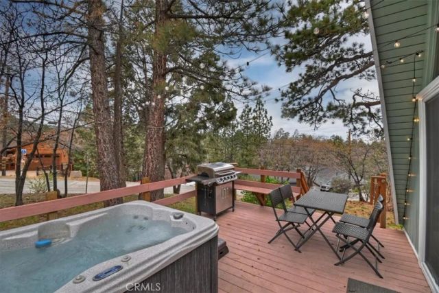 609 Villa Grove, Big Bear City, CA 92314