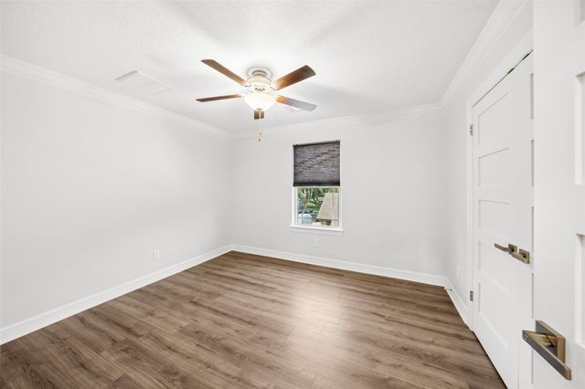 3204 Mckinney Drive, La Marque, TX 77568