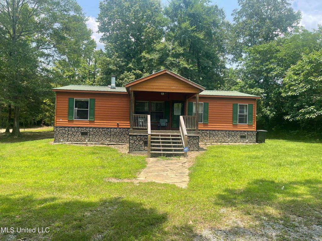 43 White Oak Drive, Natchez, MS 39120