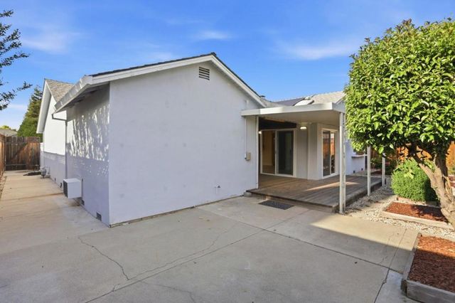 1540 Santa Monica Avenue, San Jose, CA 95118