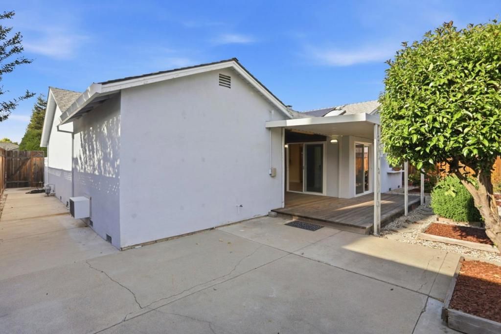 Image 39 of property listing at 1540 Santa Monica Avenue, San Jose, CA 95118