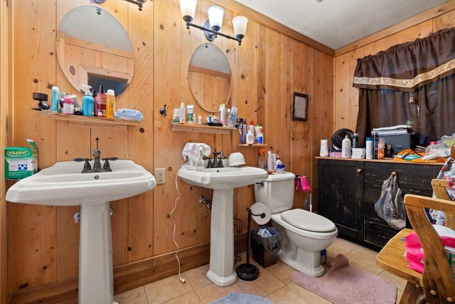 N9162 Woodridge COURT, East Troy, WI 53120