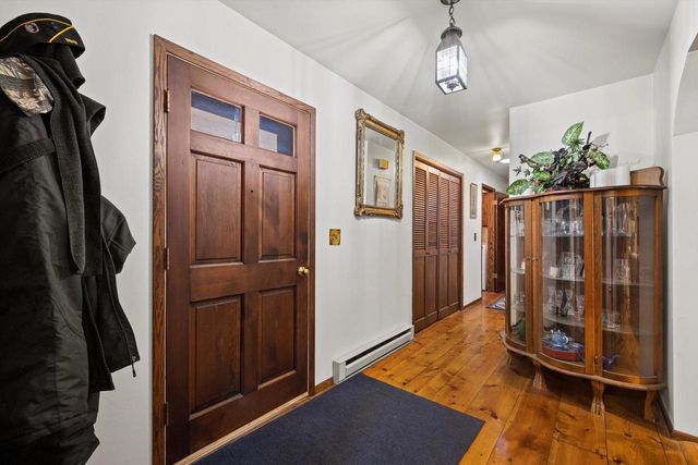 N9162 Woodridge COURT, East Troy, WI 53120