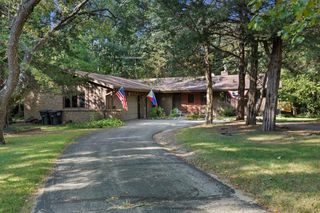 N9162 Woodridge COURT, East Troy, WI 53120