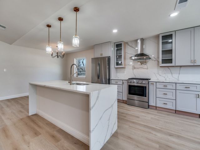 9008 Flicker Lane, Dallas, TX 75238