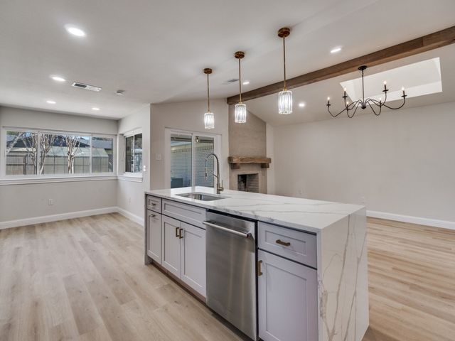 9008 Flicker Lane, Dallas, TX 75238