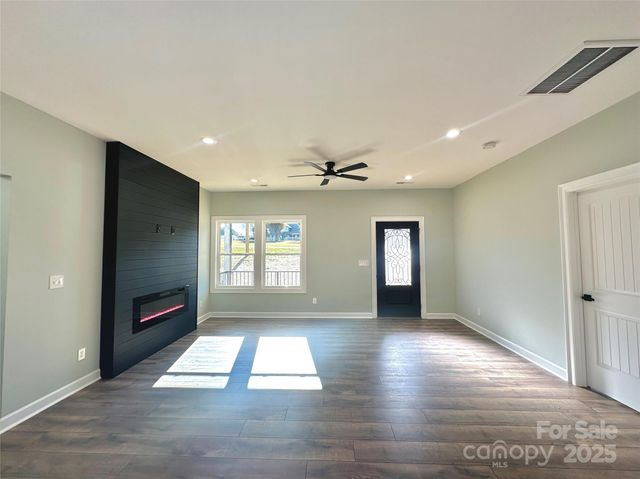 3924 East Maiden Road, Maiden, NC 28650