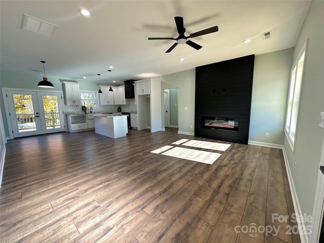 3924 East Maiden Road, Maiden, NC 28650