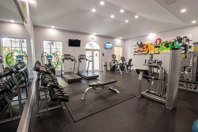 19601 E Country Club Dr 7108, Aventura, FL 33180