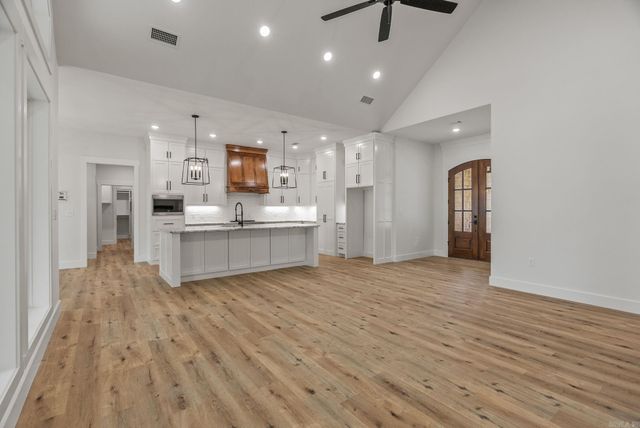 35 Elrod Drive, Greers Ferry, AR 72067