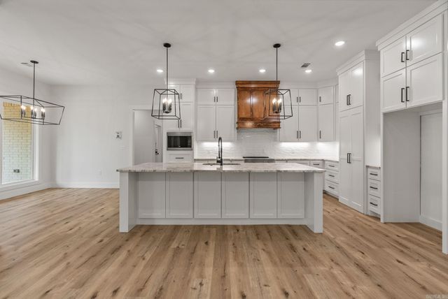 35 Elrod Drive, Greers Ferry, AR 72067