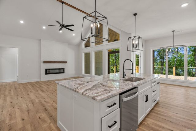 35 Elrod Drive, Greers Ferry, AR 72067