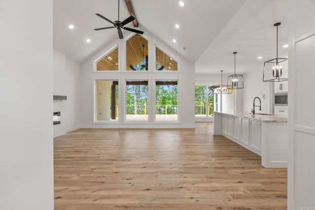 35 Elrod Drive, Greers Ferry, AR 72067