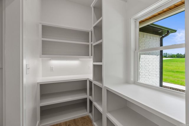 35 Elrod Drive, Greers Ferry, AR 72067