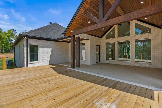 35 Elrod Drive, Greers Ferry, AR 72067