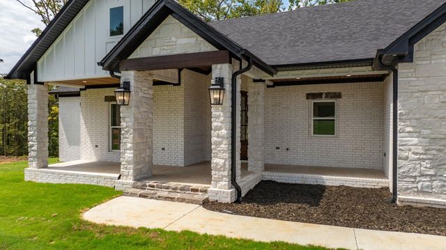 35 Elrod Drive, Greers Ferry, AR 72067