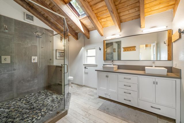 288 W Agatam Avenue, Tahoe Vista, CA 96148