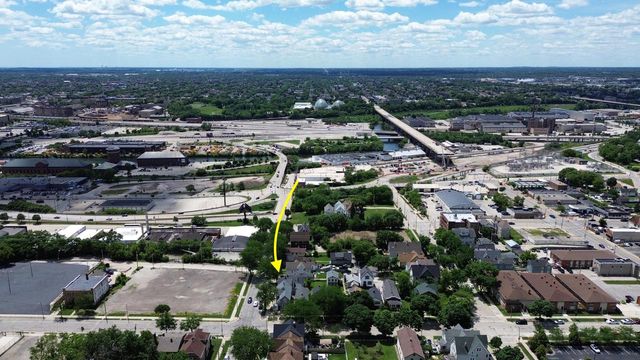 2501 W Michigan STREET, Milwaukee, WI 53233