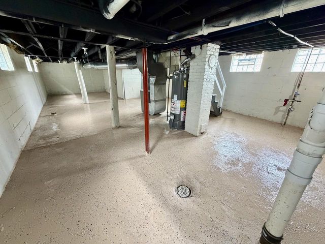 2501 W Michigan STREET, Milwaukee, WI 53233