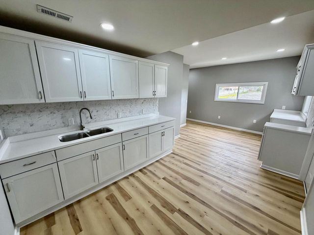2501 W Michigan STREET, Milwaukee, WI 53233