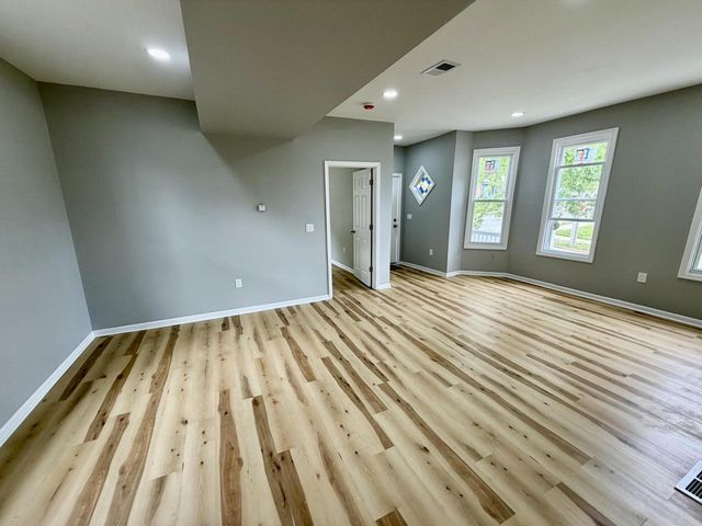 2501 W Michigan STREET, Milwaukee, WI 53233