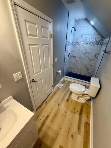 2501 W Michigan STREET, Milwaukee, WI 53233
