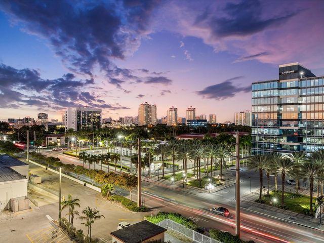 18800 NE 29th Avenue 704, Aventura, FL 33180