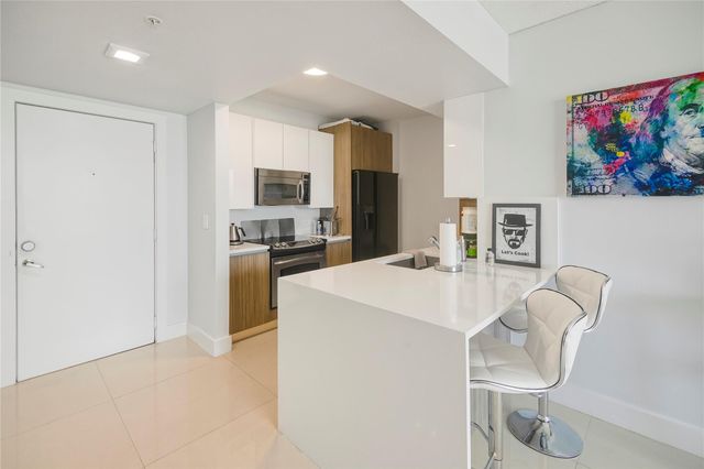 18800 NE 29th Avenue 704, Aventura, FL 33180