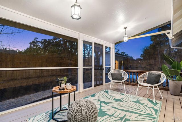 10014 Herb Rd, Windsor, CA 95492