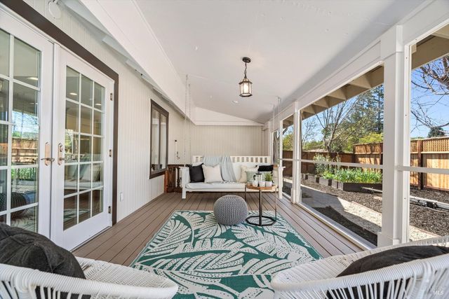 10014 Herb Rd, Windsor, CA 95492