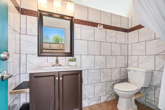 10014 Herb Rd, Windsor, CA 95492