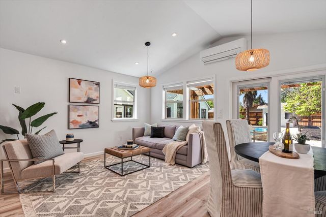 10014 Herb Rd, Windsor, CA 95492